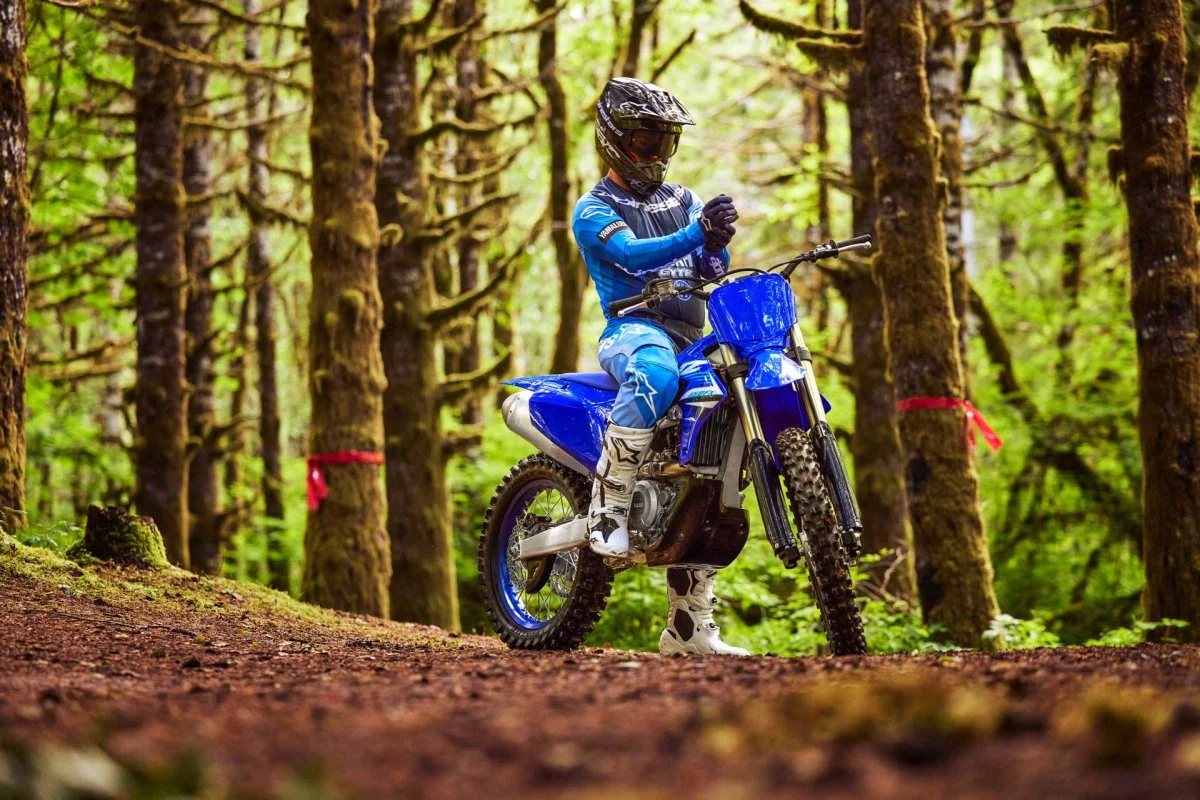YZ450FX 2025 - Image 8